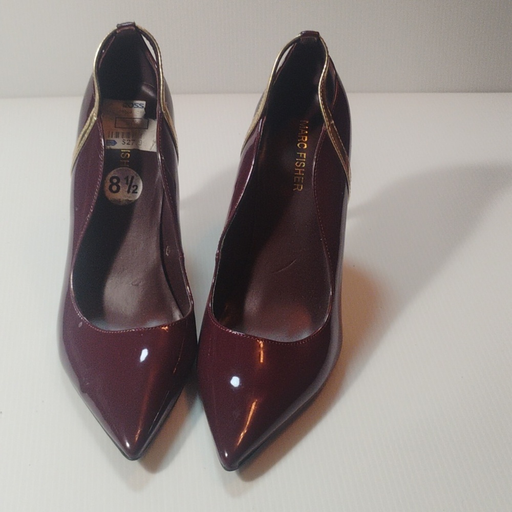Marc Fisher Garlene Burgundy/Gold patent leather pointed toe pumps Size 8.5 - Picture 2 of 10